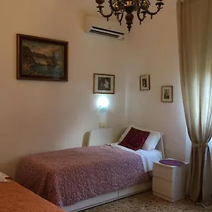 卡萨多伊娜机场酒店